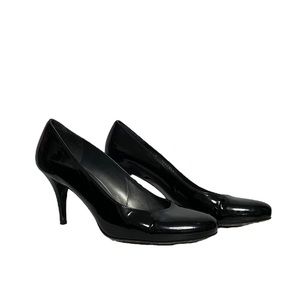 Stuart Weitzman Classic Holiday NYE Preppy Chic Patent Leather Round‎ Toe Black